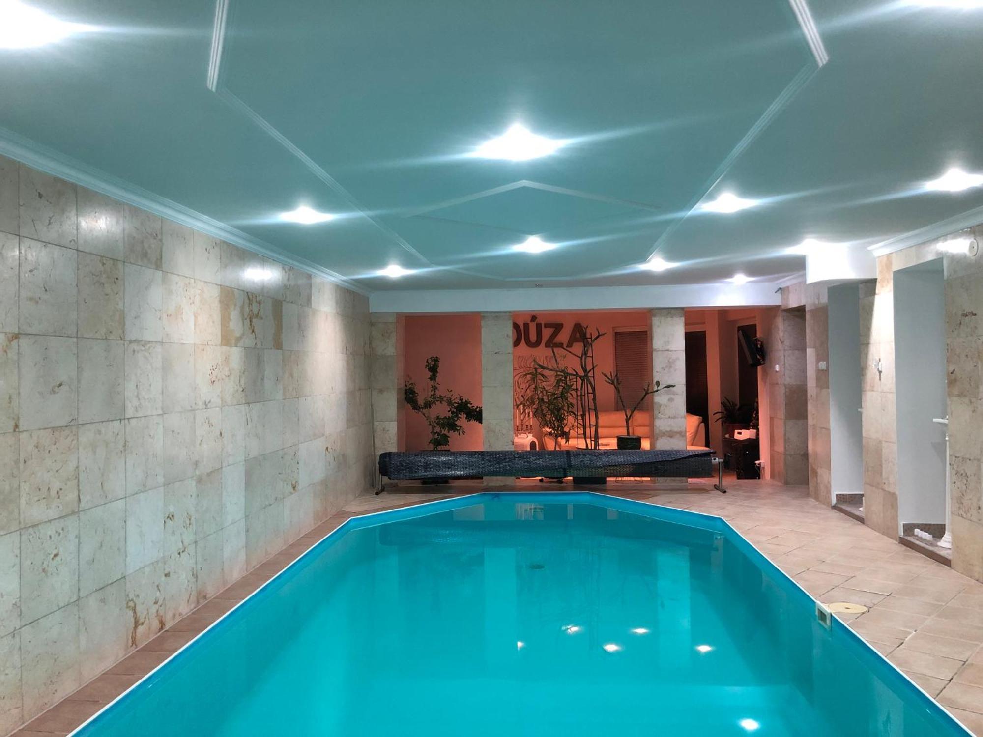 Meduza Wellness Spa S Ubytovanim Galgóc Kültér fotó