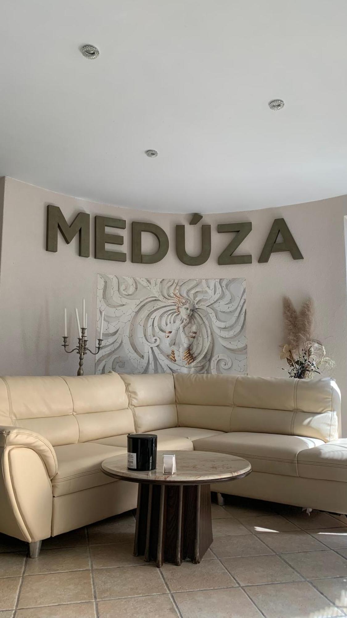 Meduza Wellness Spa S Ubytovanim Galgóc Kültér fotó